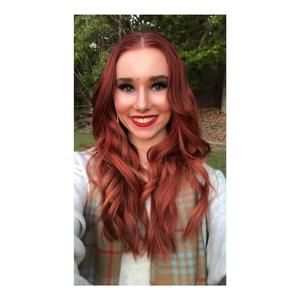 Meet your Posher, Madalaine